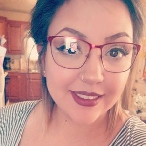 Meet your Posher, Marisol